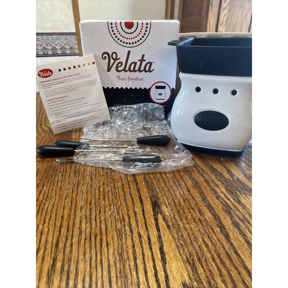 Velata Fun Fondue Warmer Licorice Curve By‎ Scentsy 2012